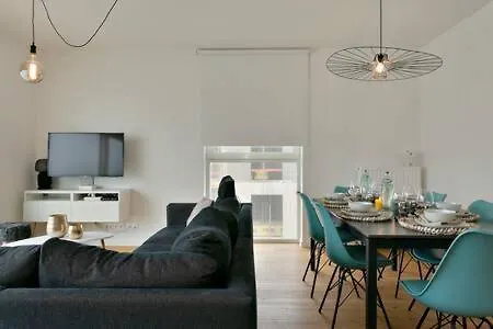 Huswell - New Apartment Near The Beach With Stunning Seaview Oostende