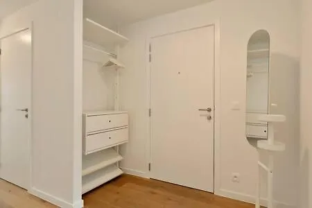 Huswell - New Apartment Near The Beach With Stunning Seaview Oostende 0*,  België