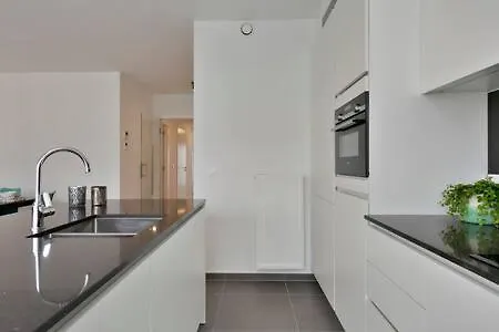 Huswell - New Apartment Near The Beach With Stunning Seaview 奥斯滕德